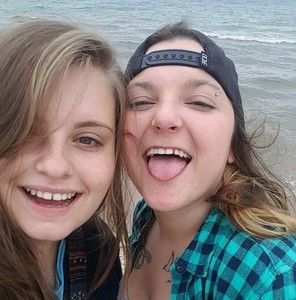 Meet your Posher, Whitney